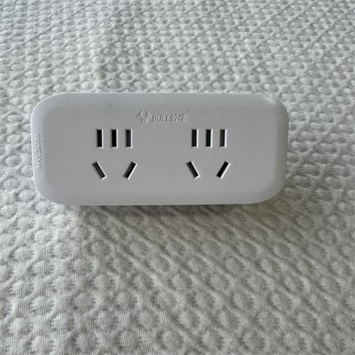 公牛转换器GN-904