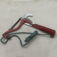 红色单轮高空伸缩园林剪