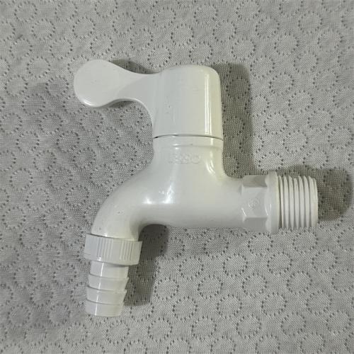 联塑牌塑料水嘴15