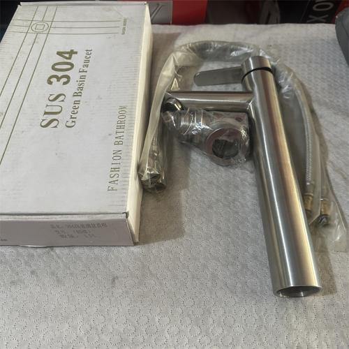 304高玻璃盆直咀（插拔）