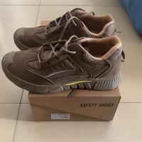 劳保鞋卡其色 带鞋带