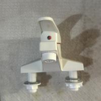 塑料脸盆水嘴二联