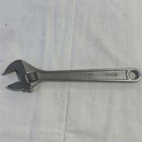 晋亿活扳手250mm