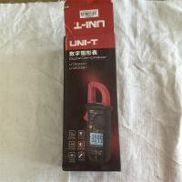UNI-T数字钳形万用表 200A+