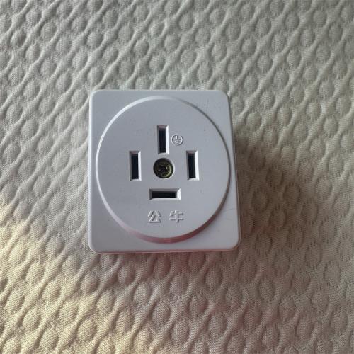 公牛三相四极明装插座4孔16AGN-Z16